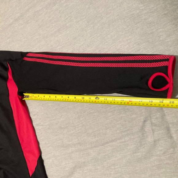 Like new Adidas Climalite Long sleeve Women’s Athletic top - M - Picture 11 of 14